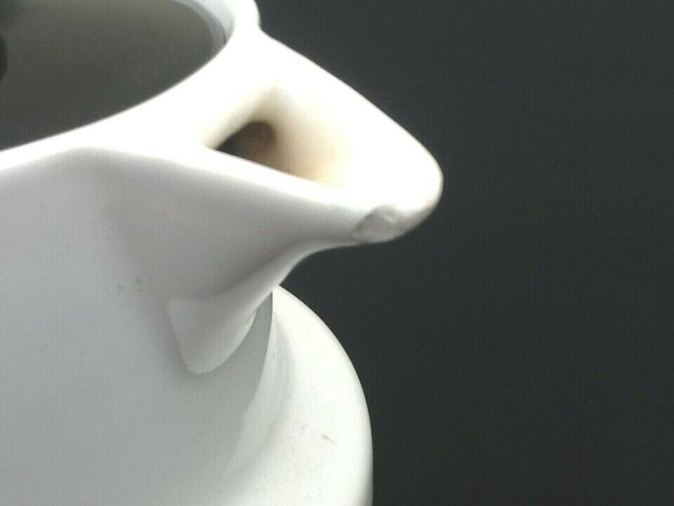 1970s melitta coffee maker (porcelain germany) retro décor, bright red and green