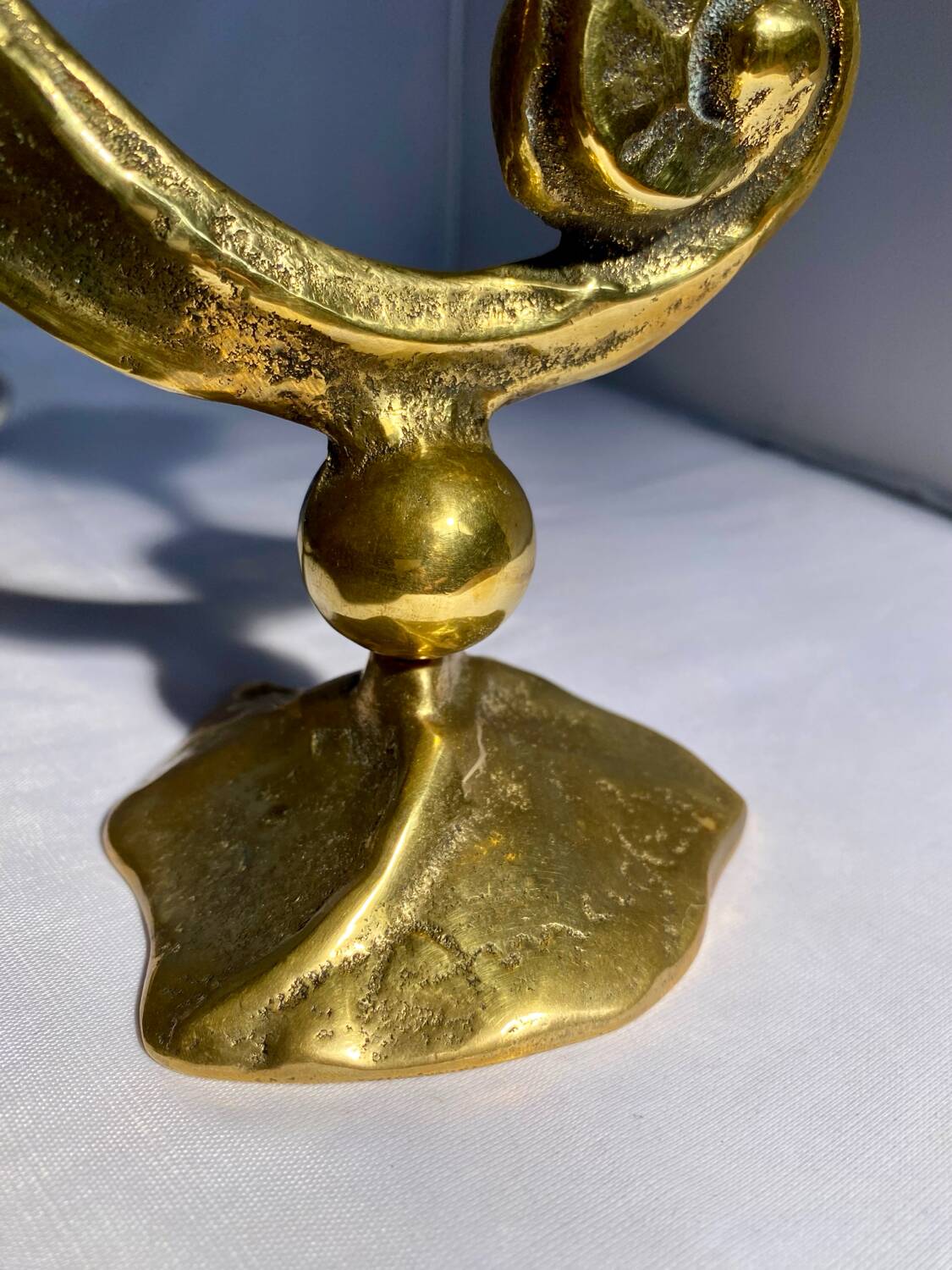 Amadeo sculptural bronze chandelier for Fondica