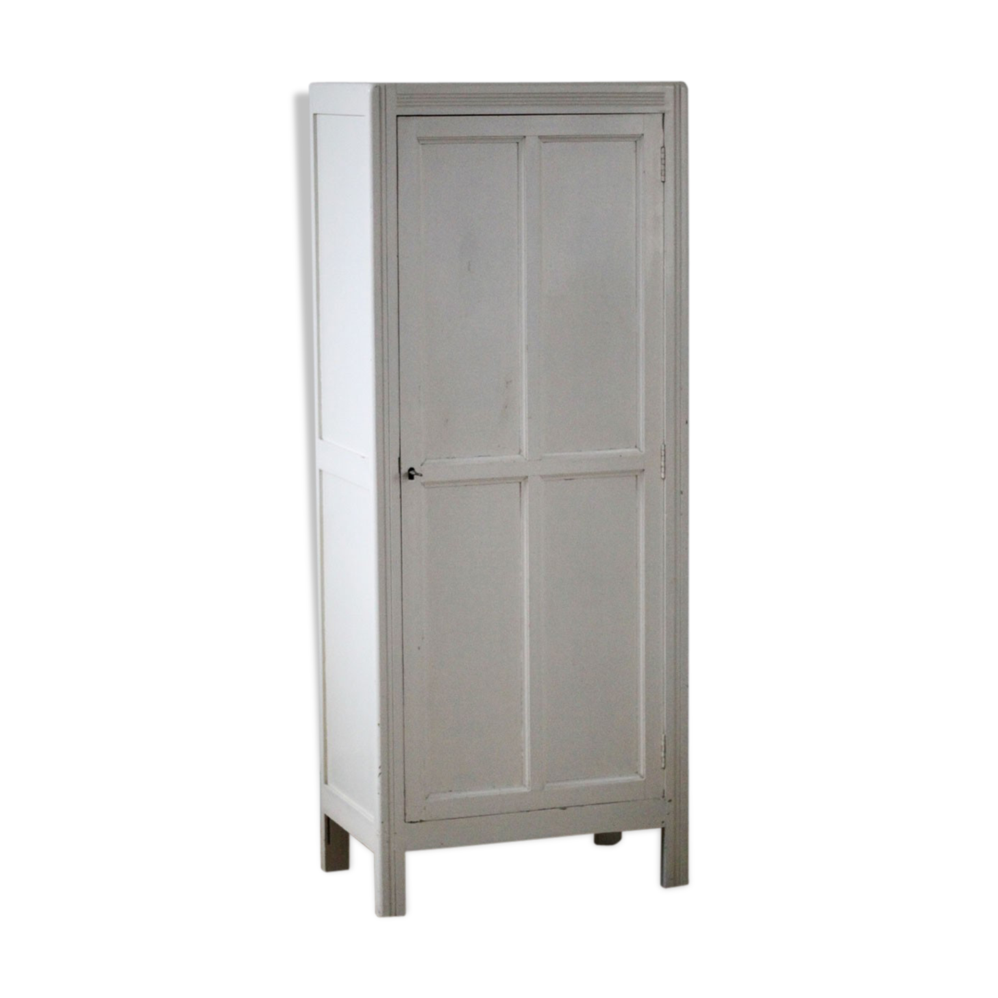 Parisian wardrobe style hat