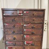 Ancien meuble d'horloger