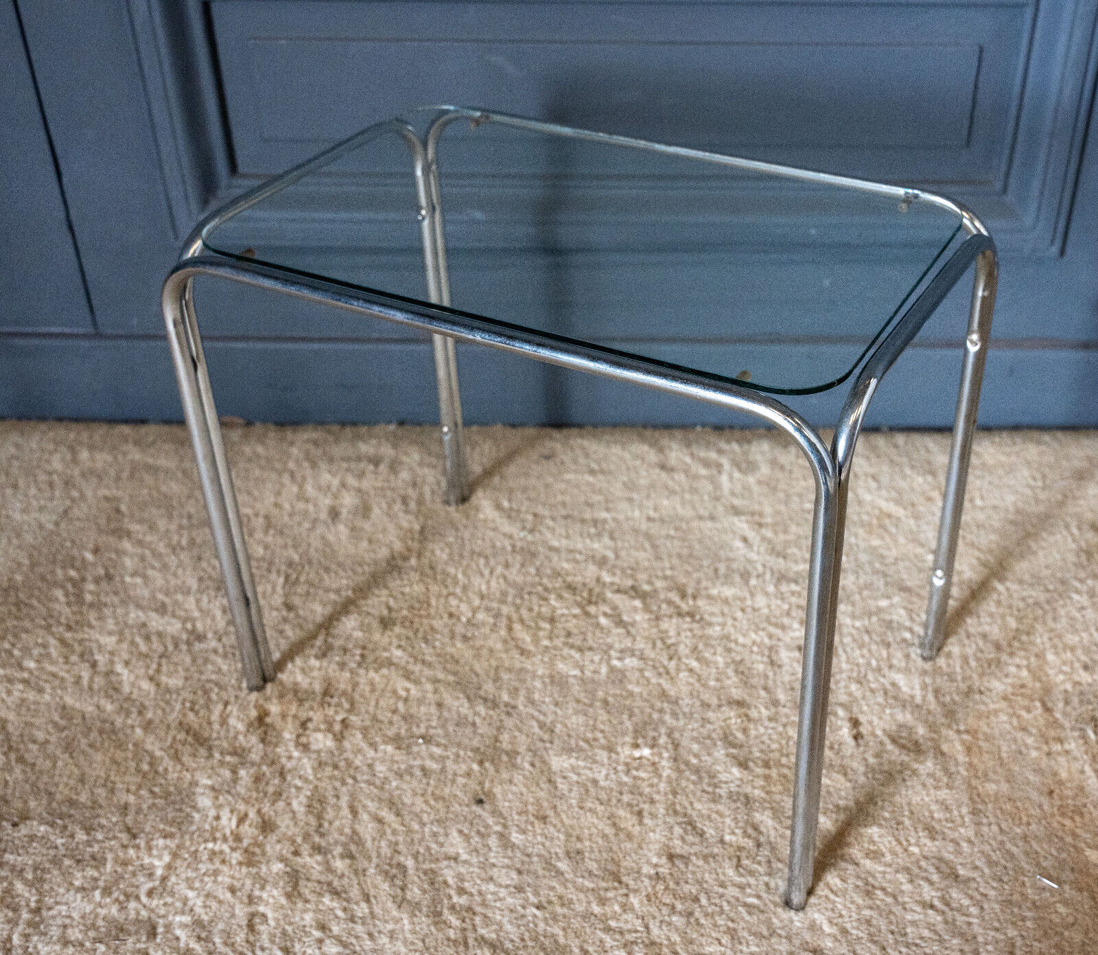 Three nesting tables 1970 Chromed metal and glass top
