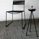 Paire de chaises spaghetti scoubidou noires années 70