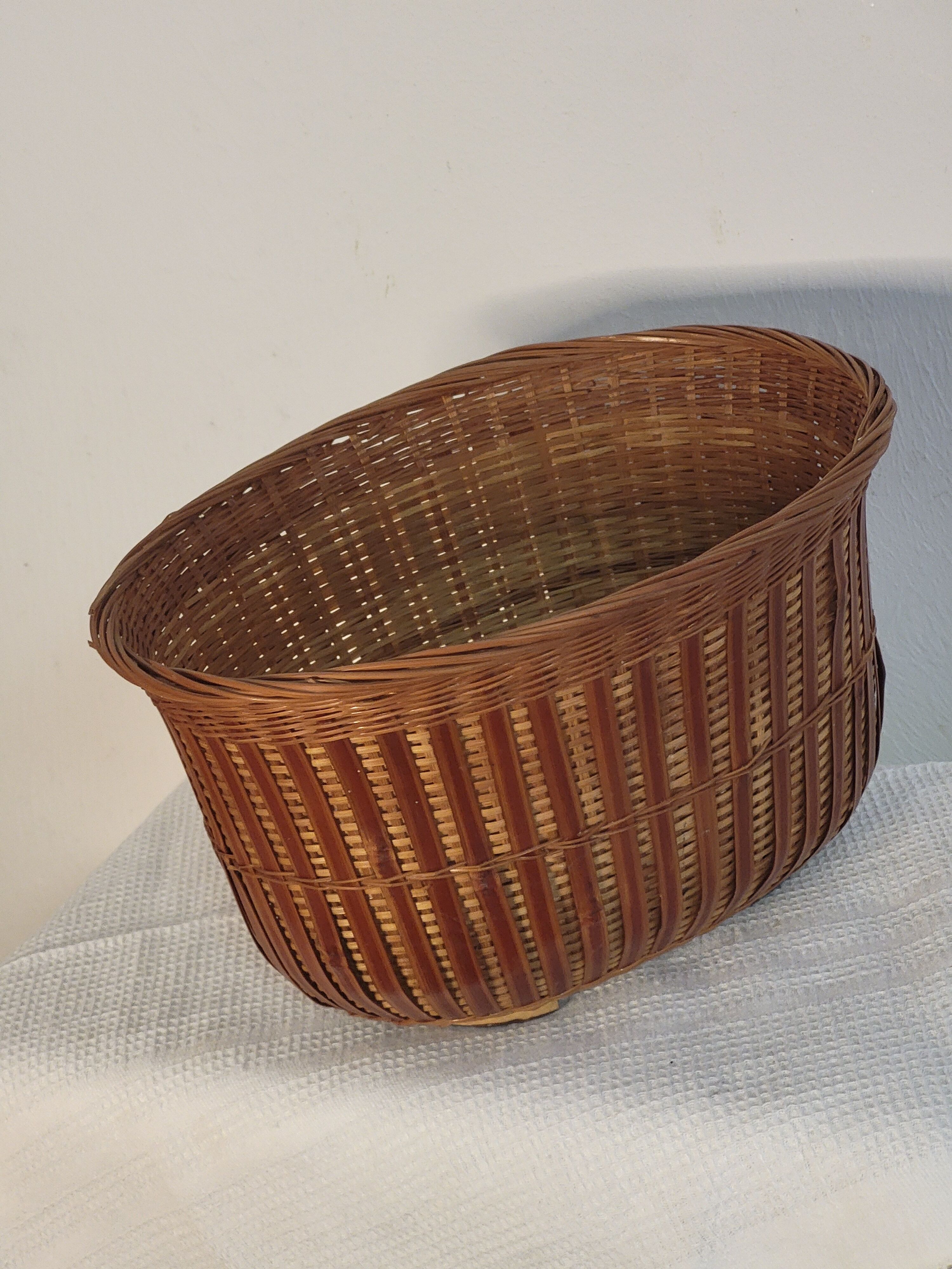 Rattan plant pot