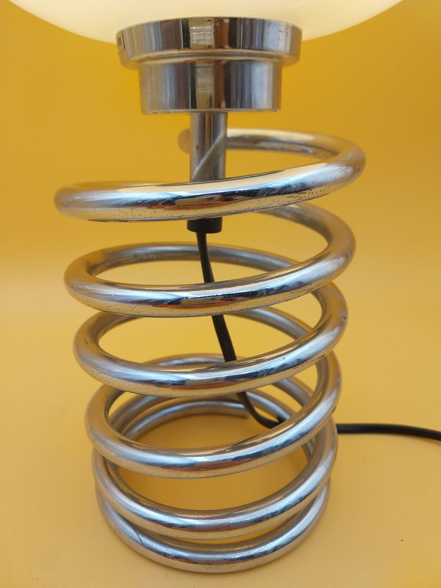 Ingo Maurer spring lamp