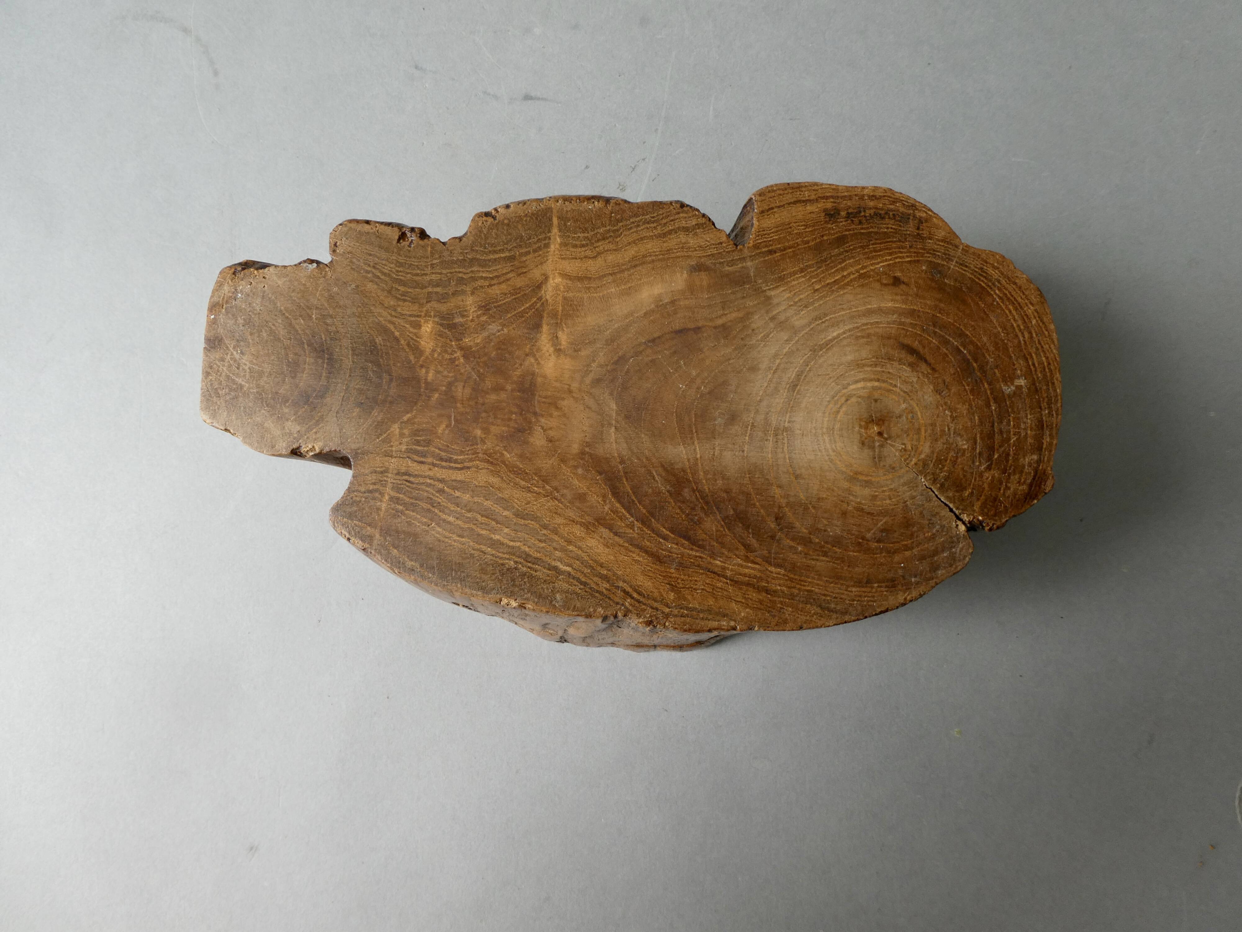 Boite en bois monoxyle, travail artisanal