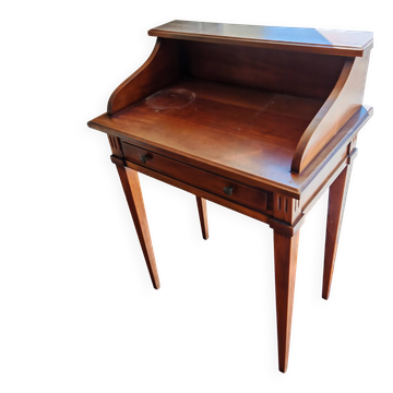 Little secretary