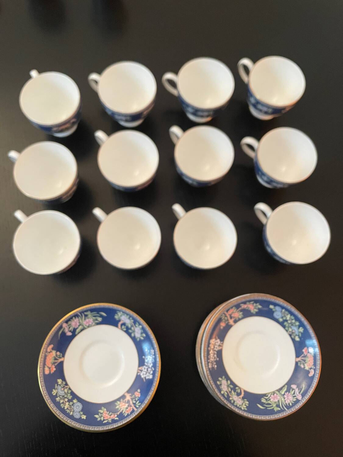 Coffee cup set/saucers/sugar bowl/milk jug/teapot