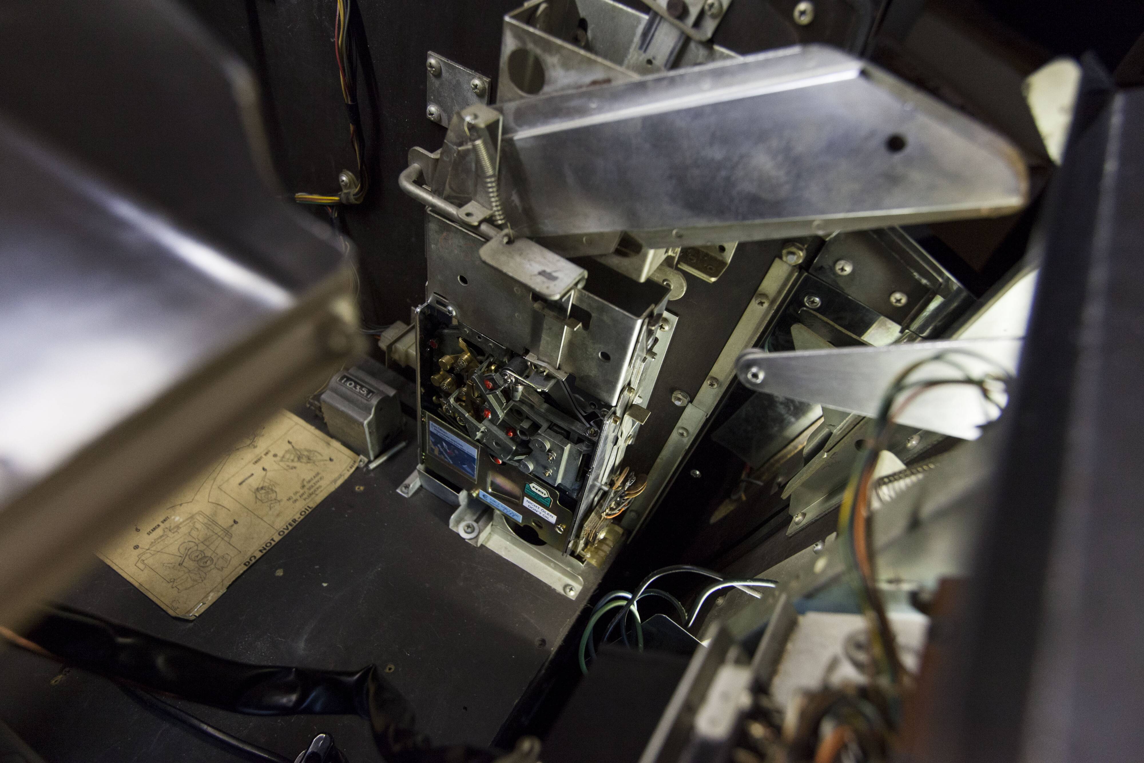 Jukebox Rowe friend from 1963 model "Jal" capa 100 vinyls pop, rock, metal compilation from 1950 to 1990