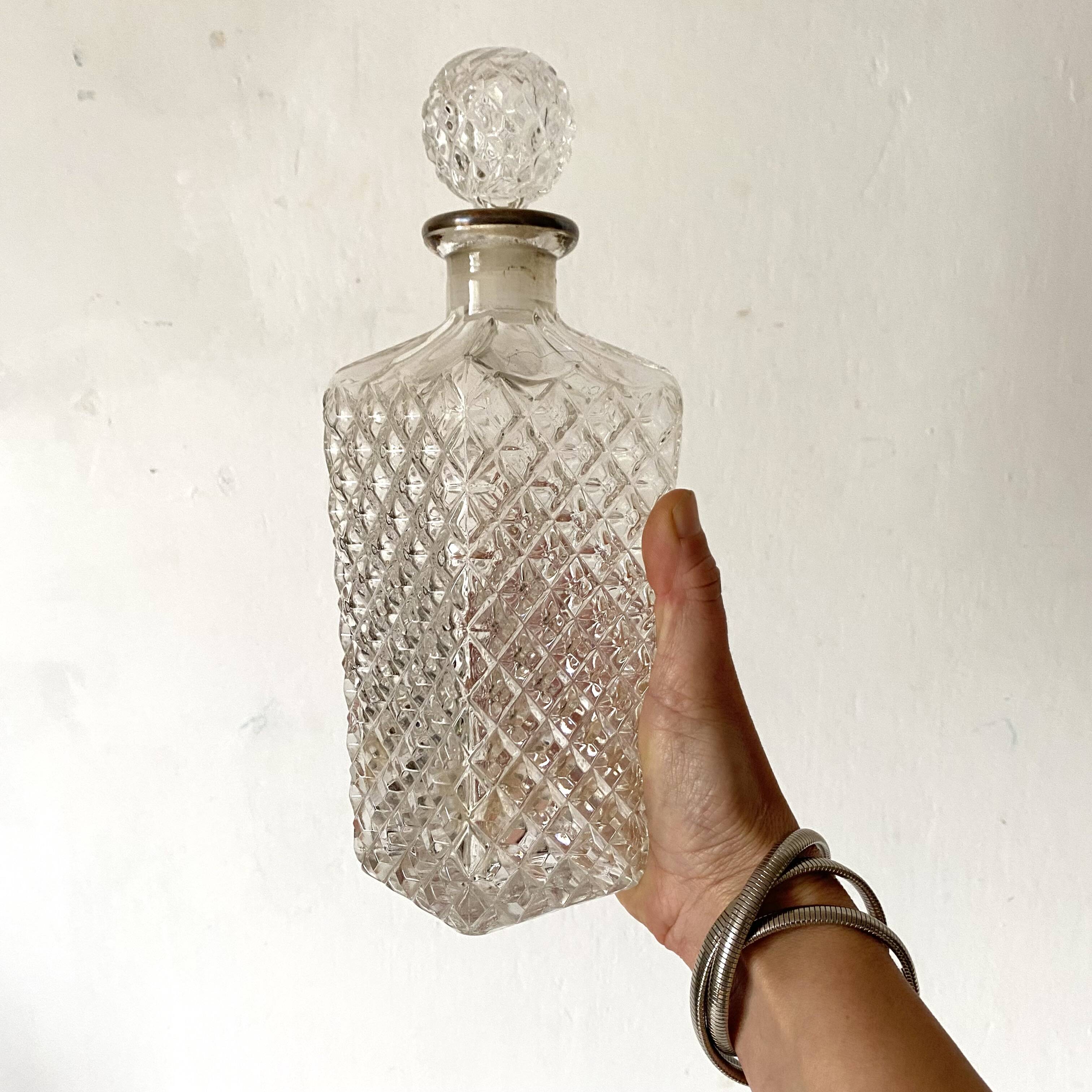 Vintage carafe ball stopper silver collar