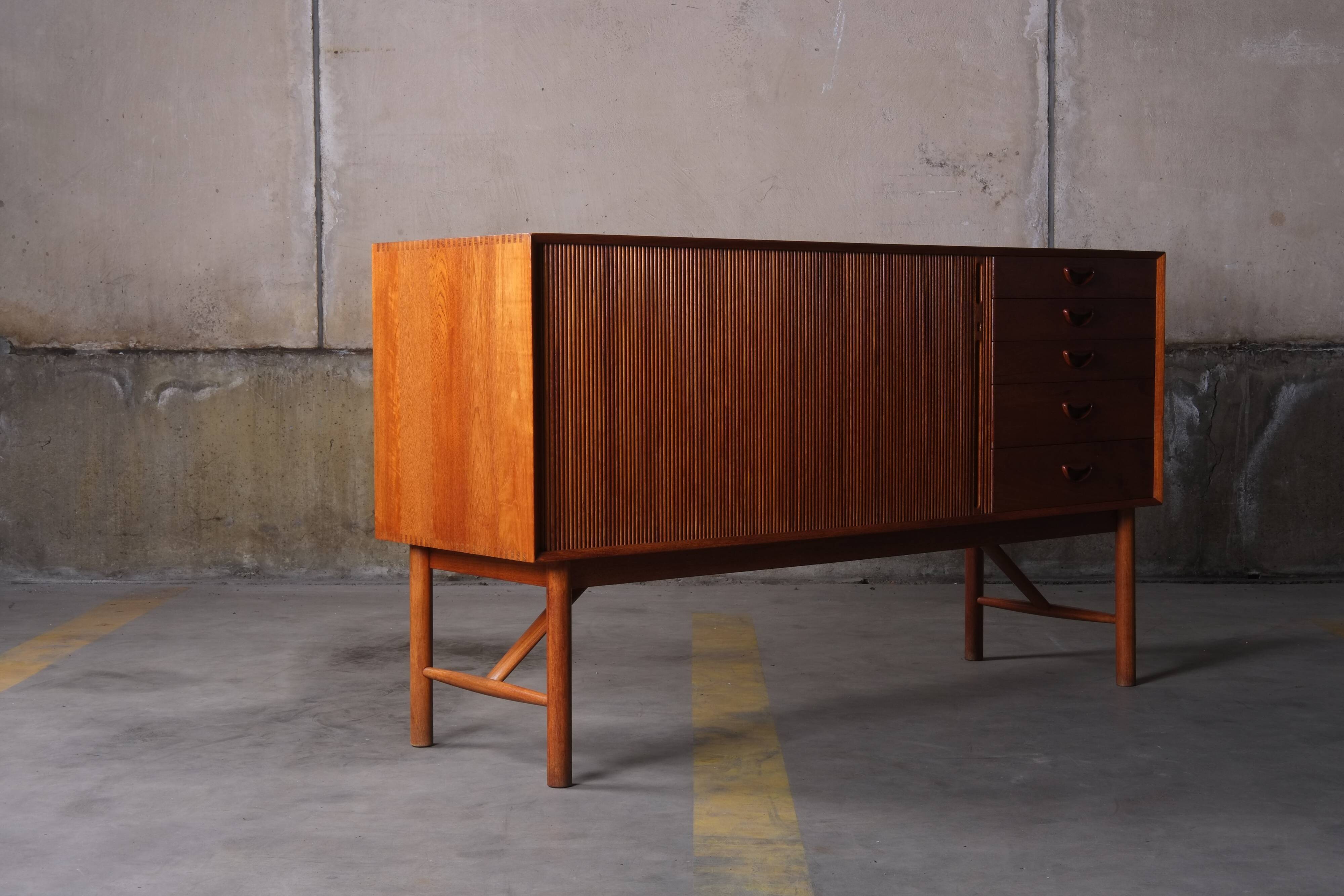 Peter Hvidt & Orla Mølgaard Nielsen sideboard
