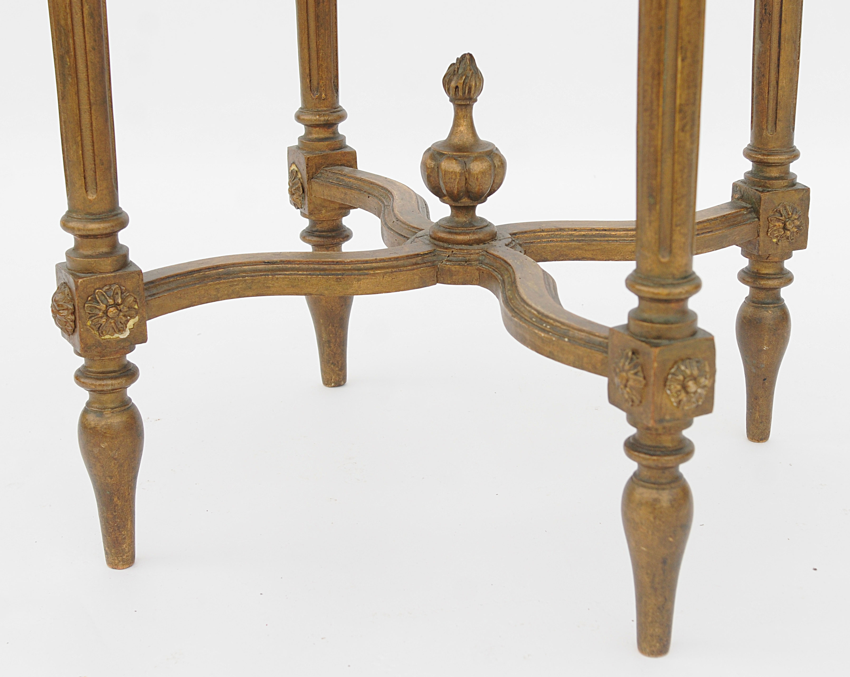 Louis XVI-style gilded wooden healing