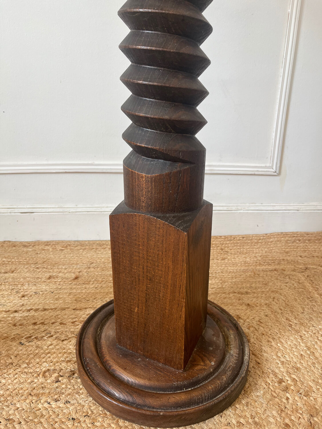 Press screw seat