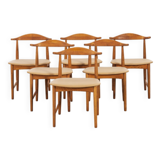 Set of 6 Scandinavian chairs from the mid-20th century.