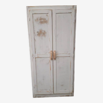 Armoire parisienne