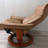 Fauteuil en cuir pivotant du milieu du siècle Norvège