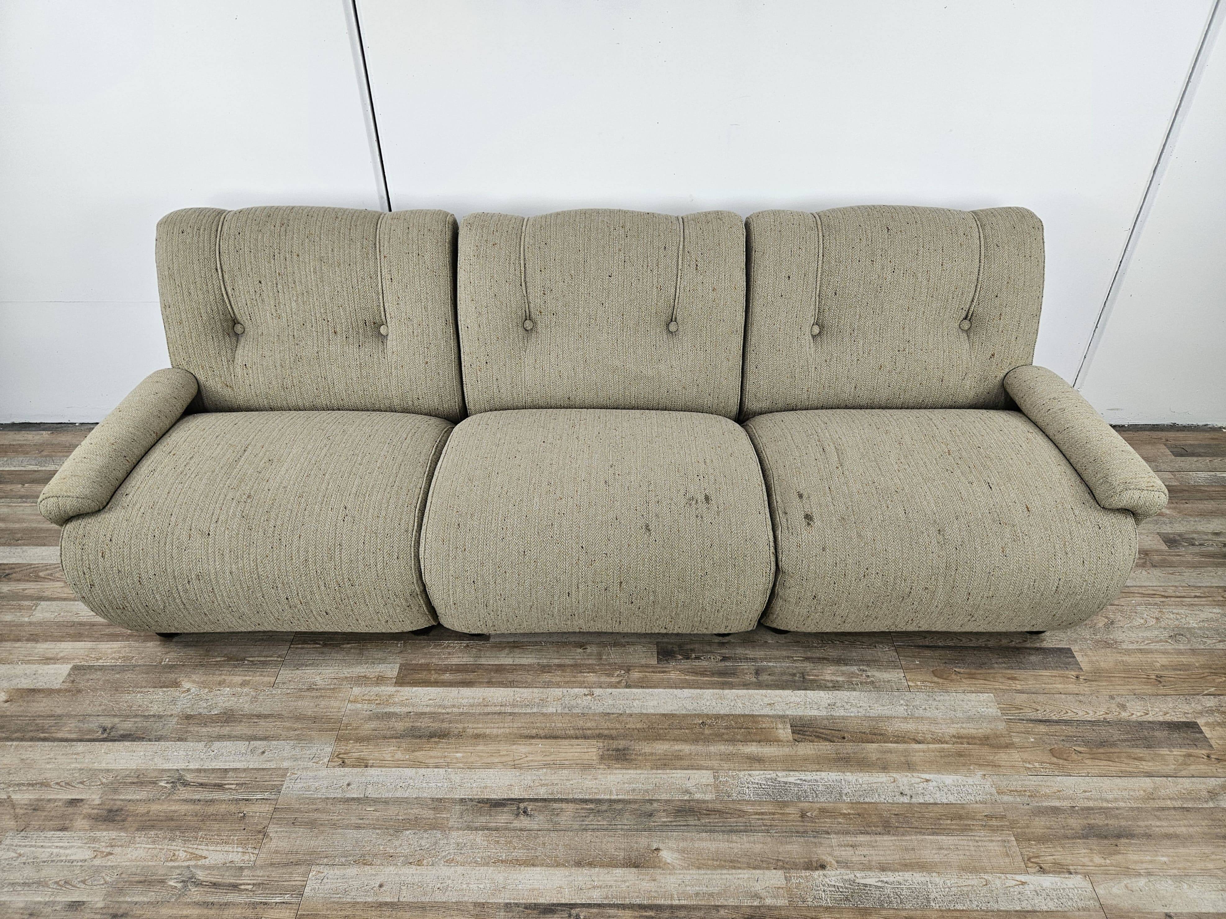 Canapé modulable années 70 à trois places en tissu