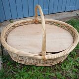 Wicker pastry basket