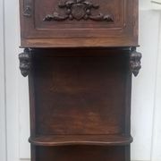 Meuble étagère sculpté