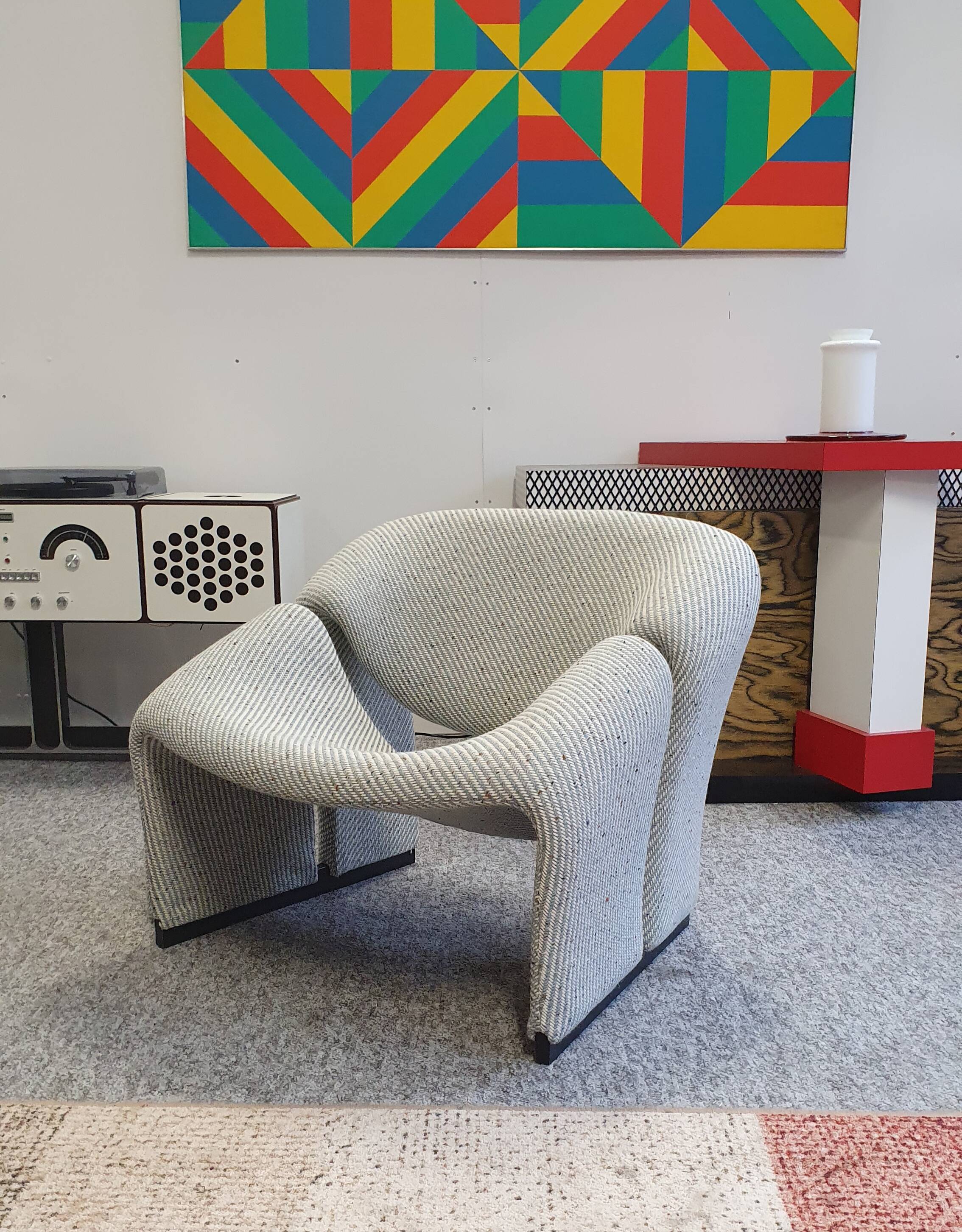 Pierre Paulin groovy chair made by Artifort