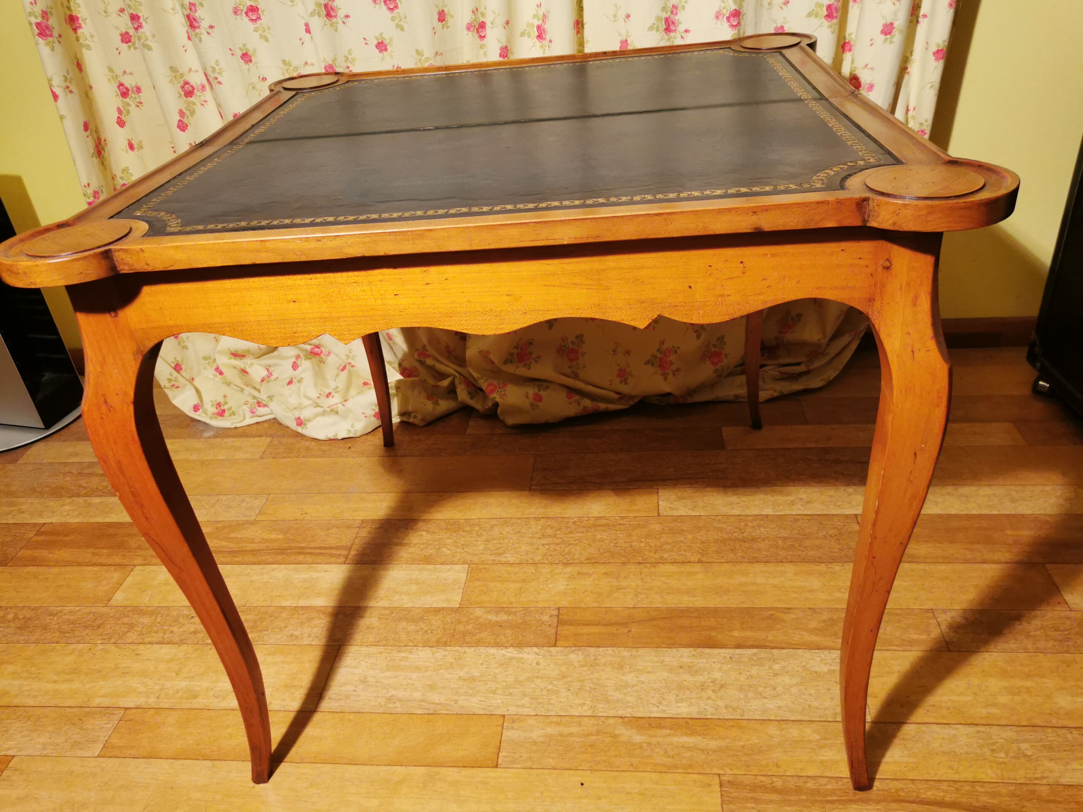 Old cherry wood system game table