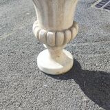 Vase médicis en pierre reconstituée vers 1950