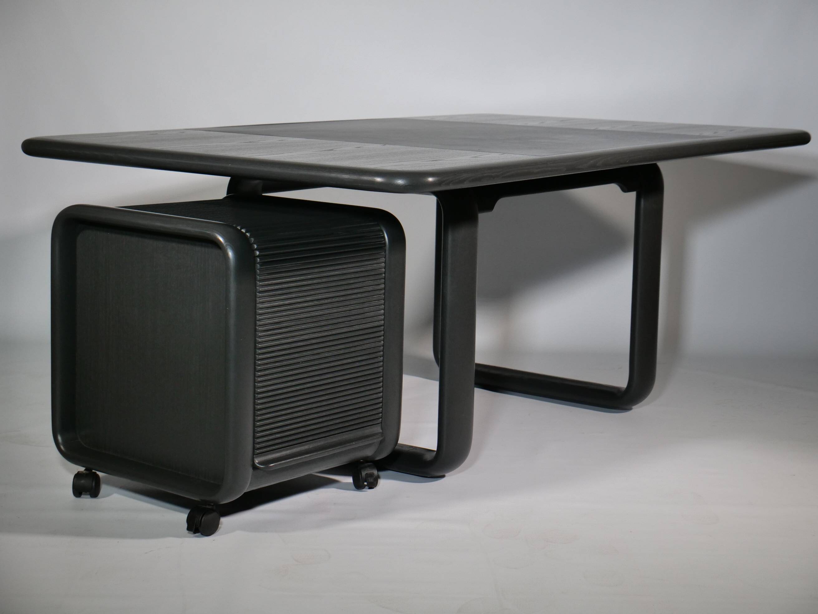 Bureau "Hombre" en bois massif par B.Vogtherr pour Rosenthal, années 1970