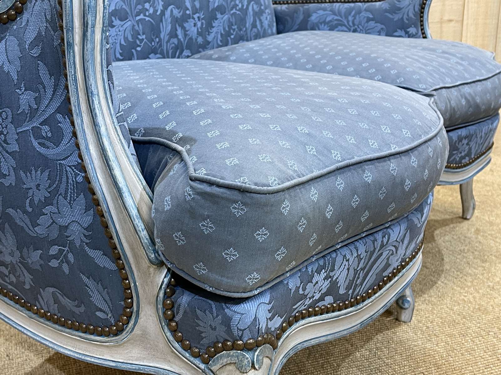 Louis XV style sofa from the 70s in beech, feather seat cushions