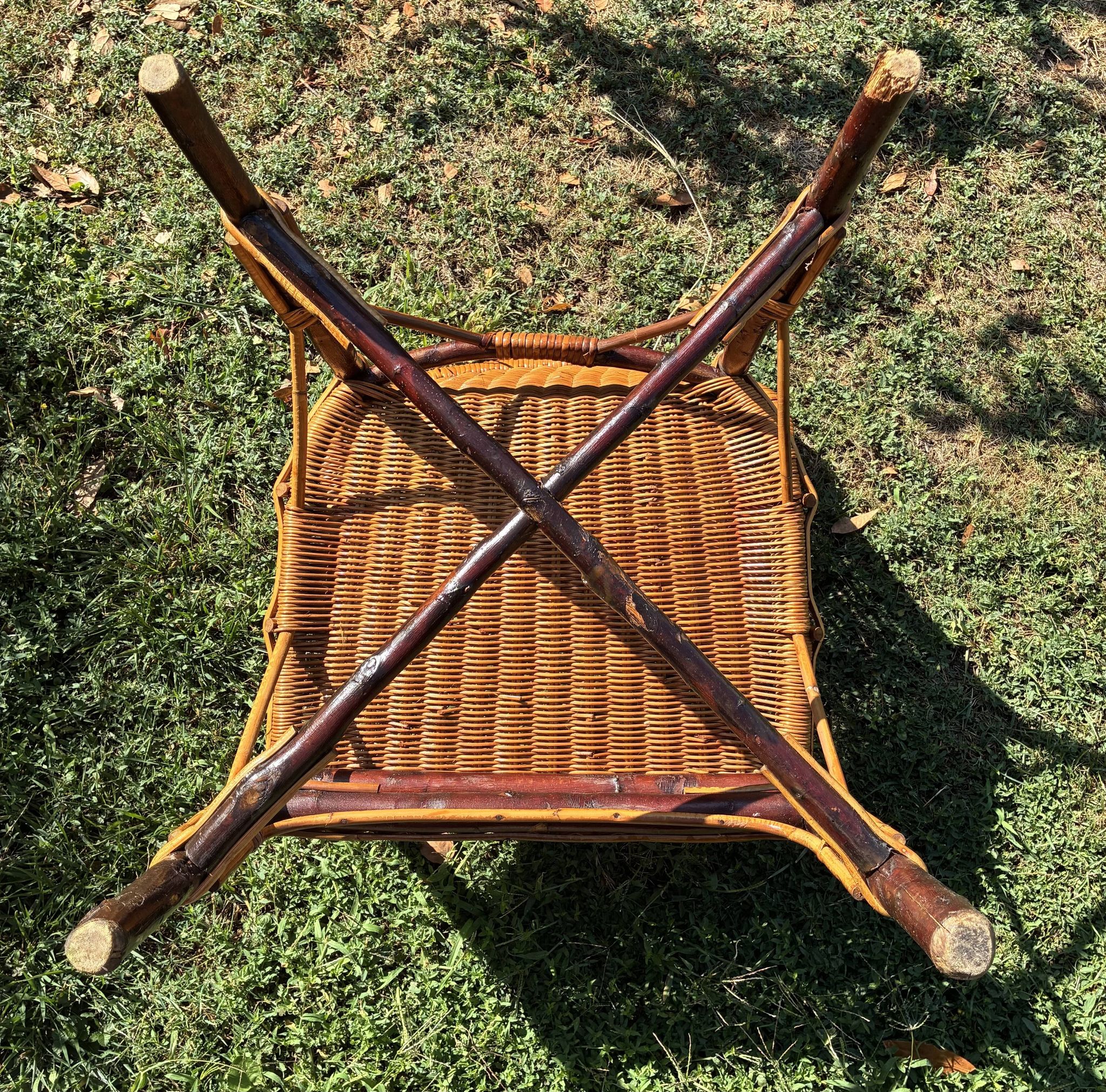 Vintage rattan colonial lounge chair