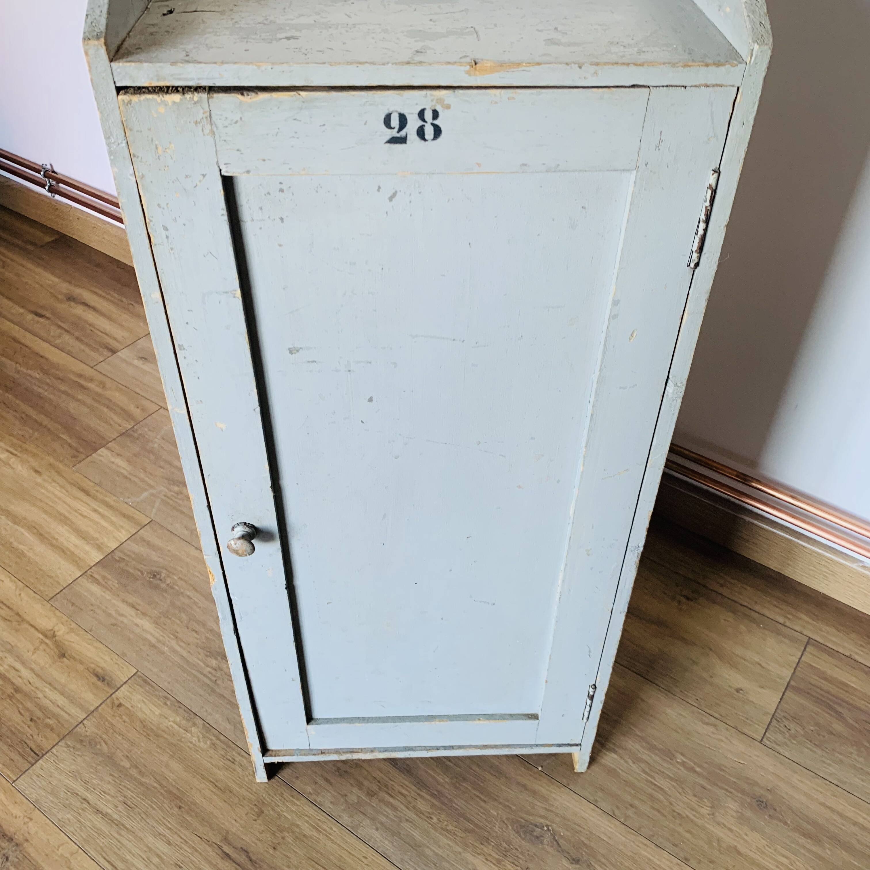 Boarding furniture
