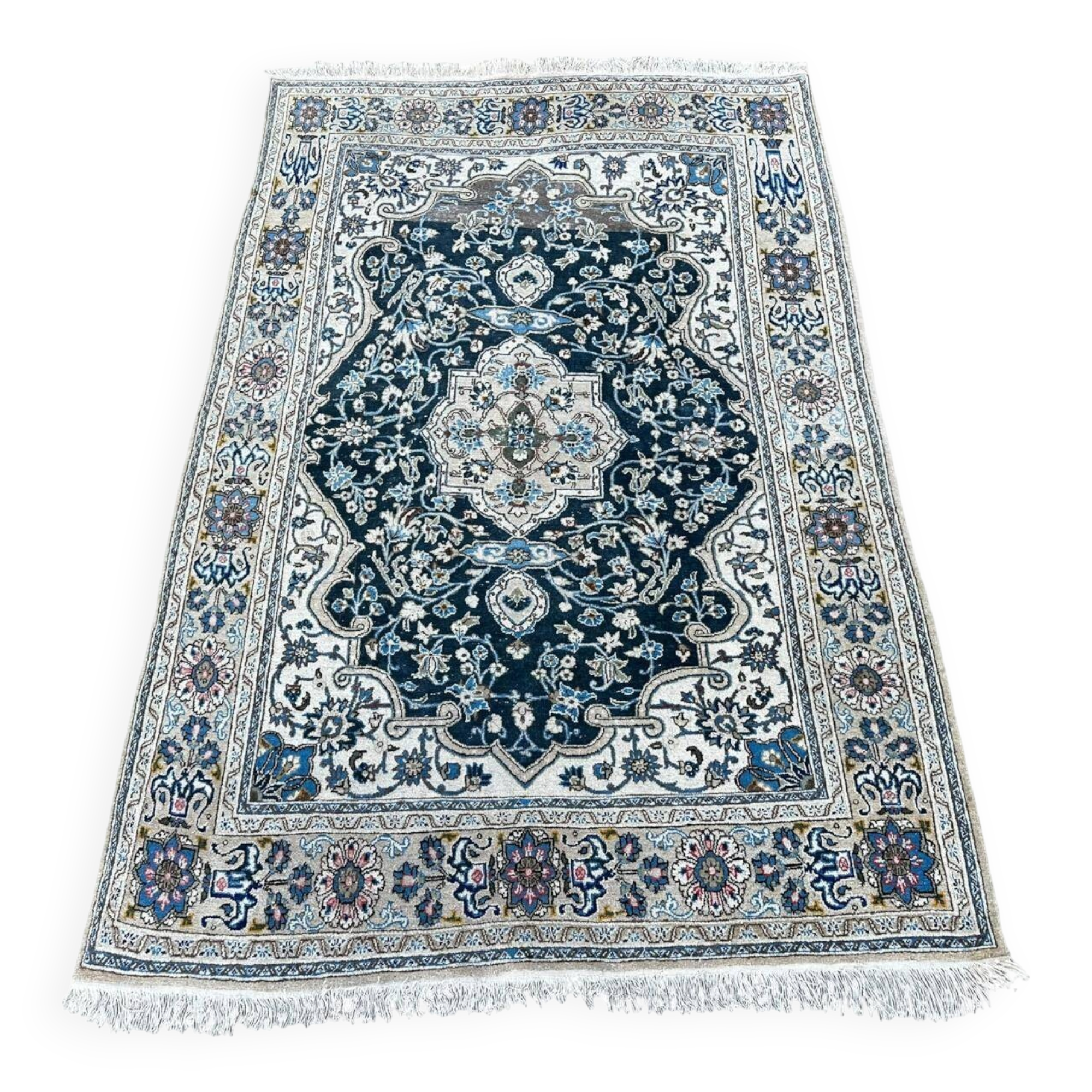 Handmade Persian Naïn carpet 210cm x 140cm