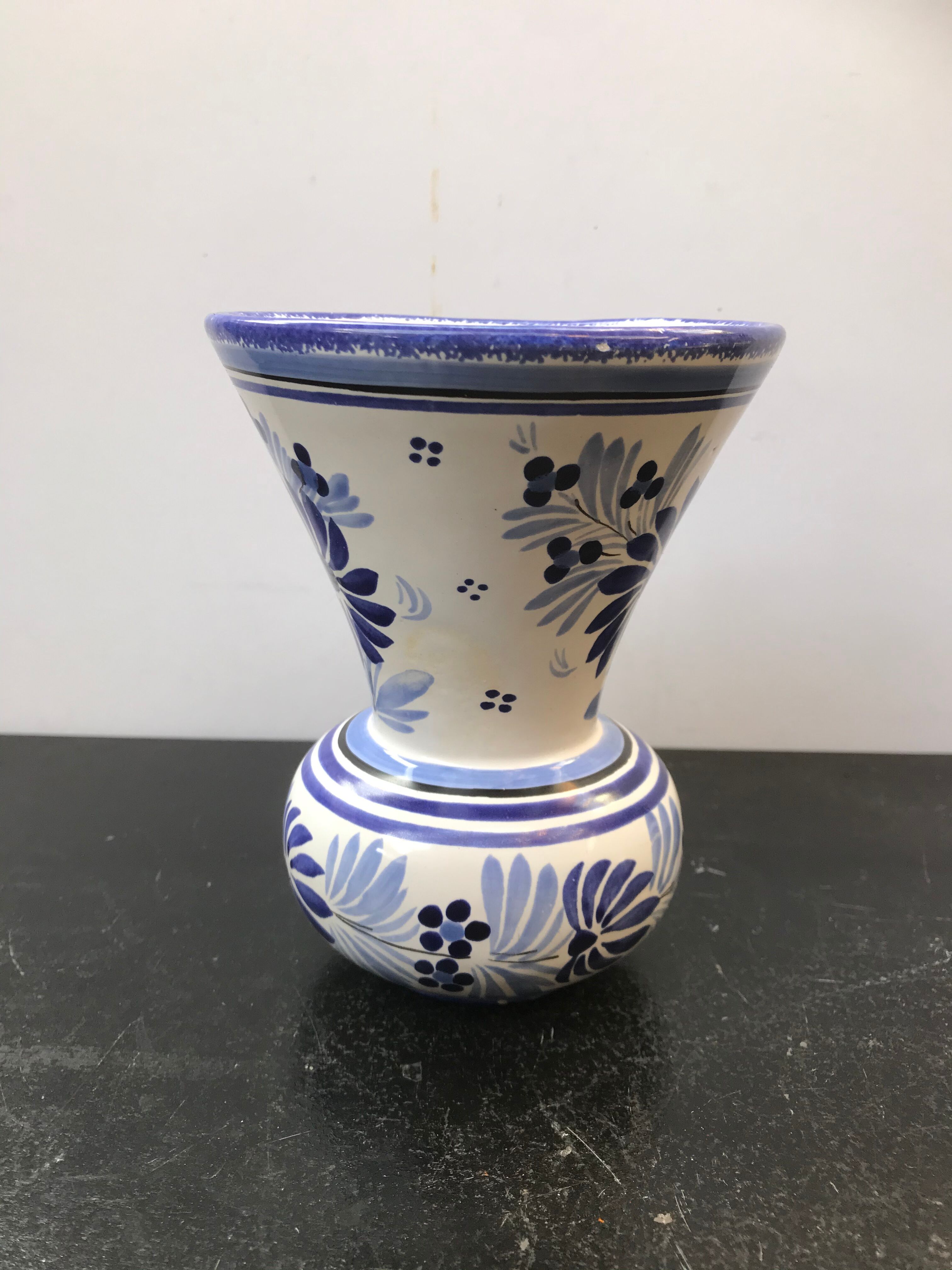 Vase quimper ceramics white vintage blue decor