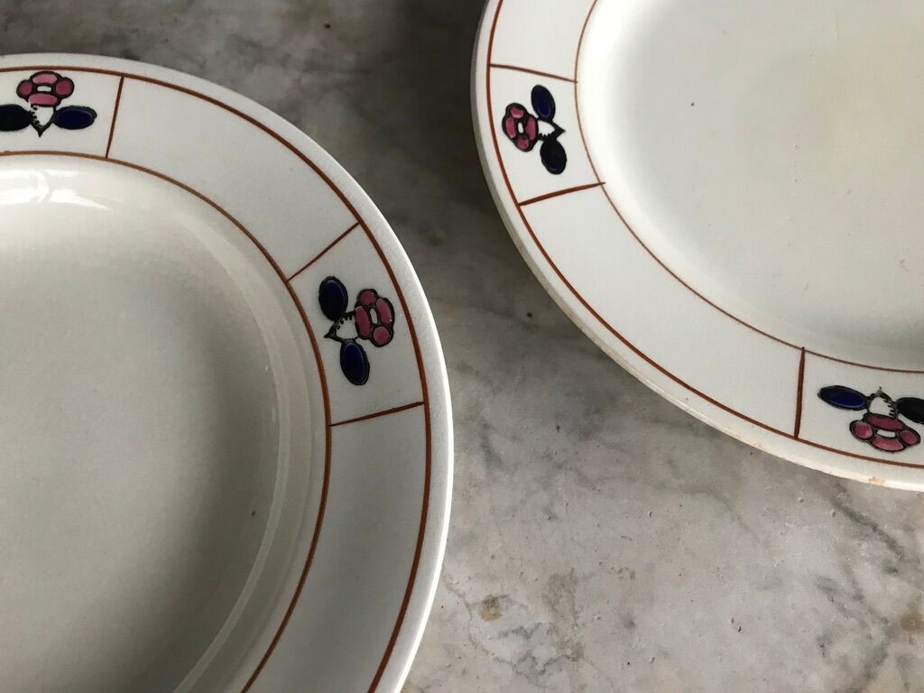 Duo flat and hollow plates, Iron Earth