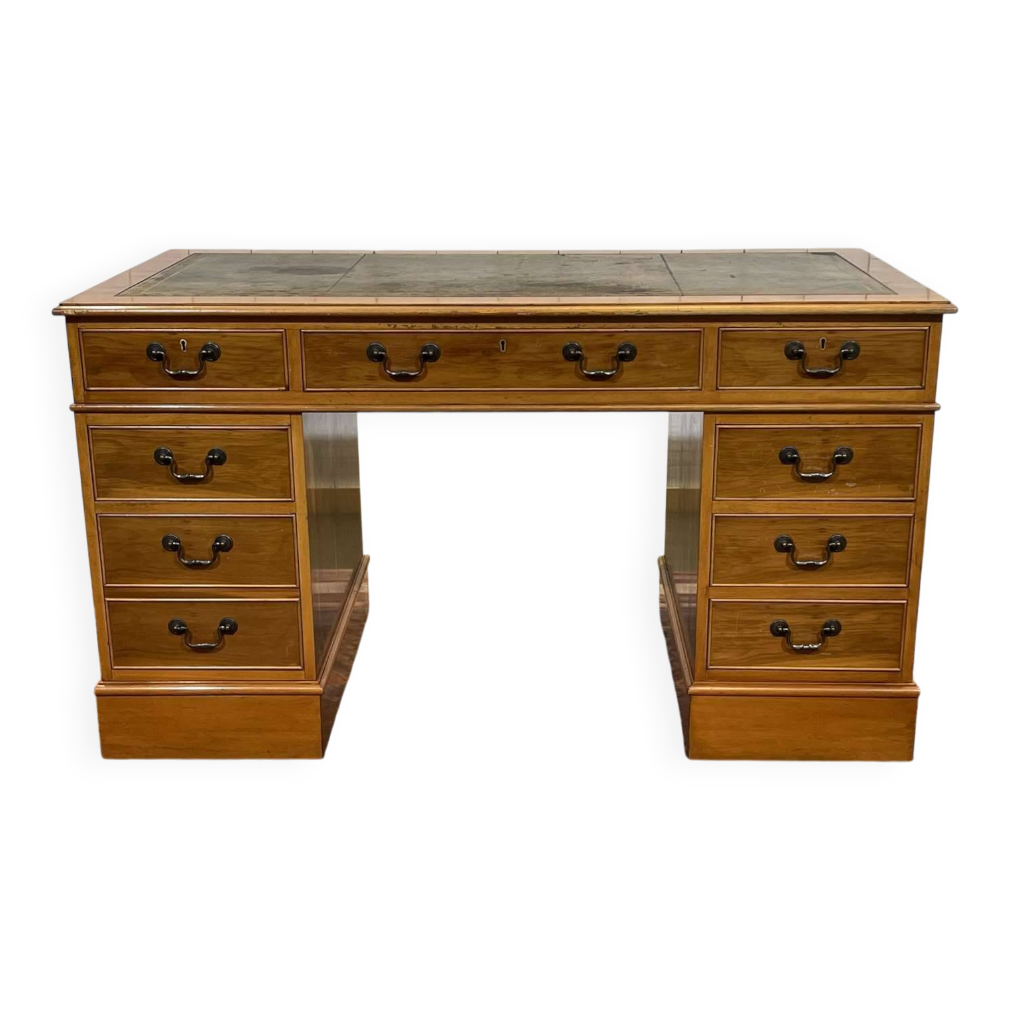 Bureau plat à caissons anglais des années 1950 en if