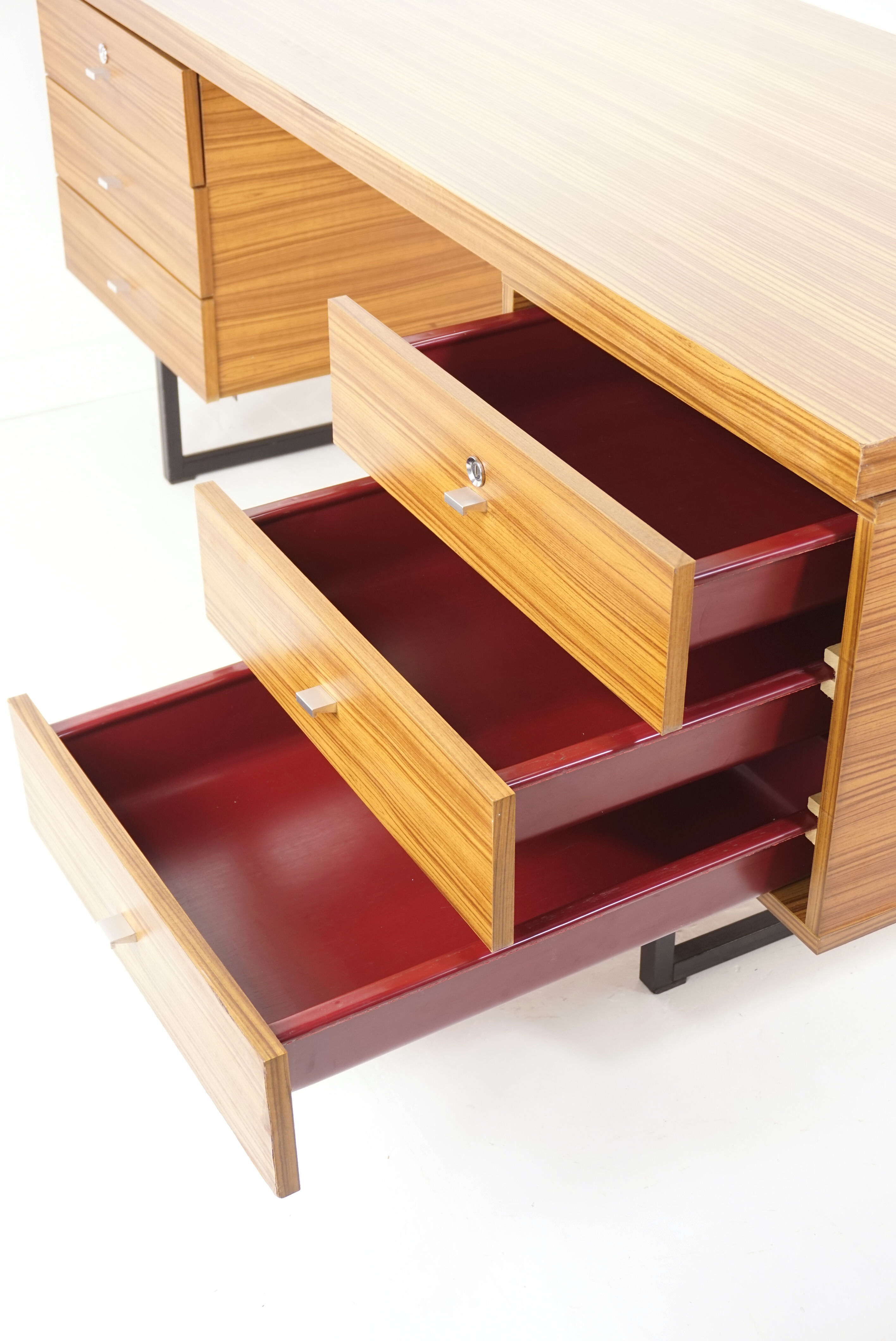 Pierre Guariche desk 60s model Minister for Meurop