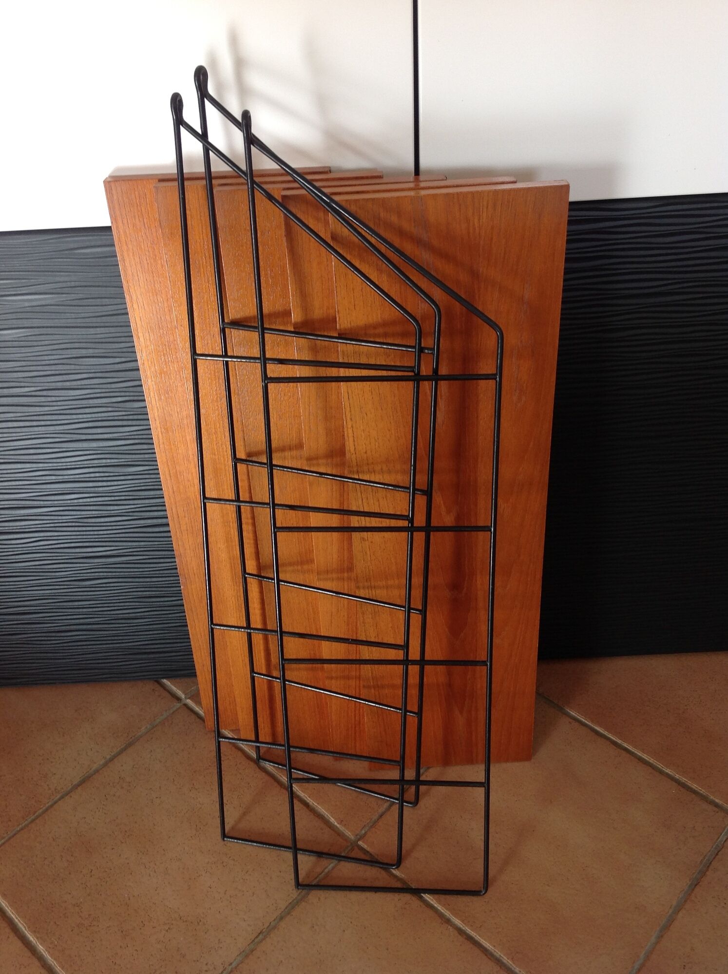 Black metal and wood shelf 60/70
