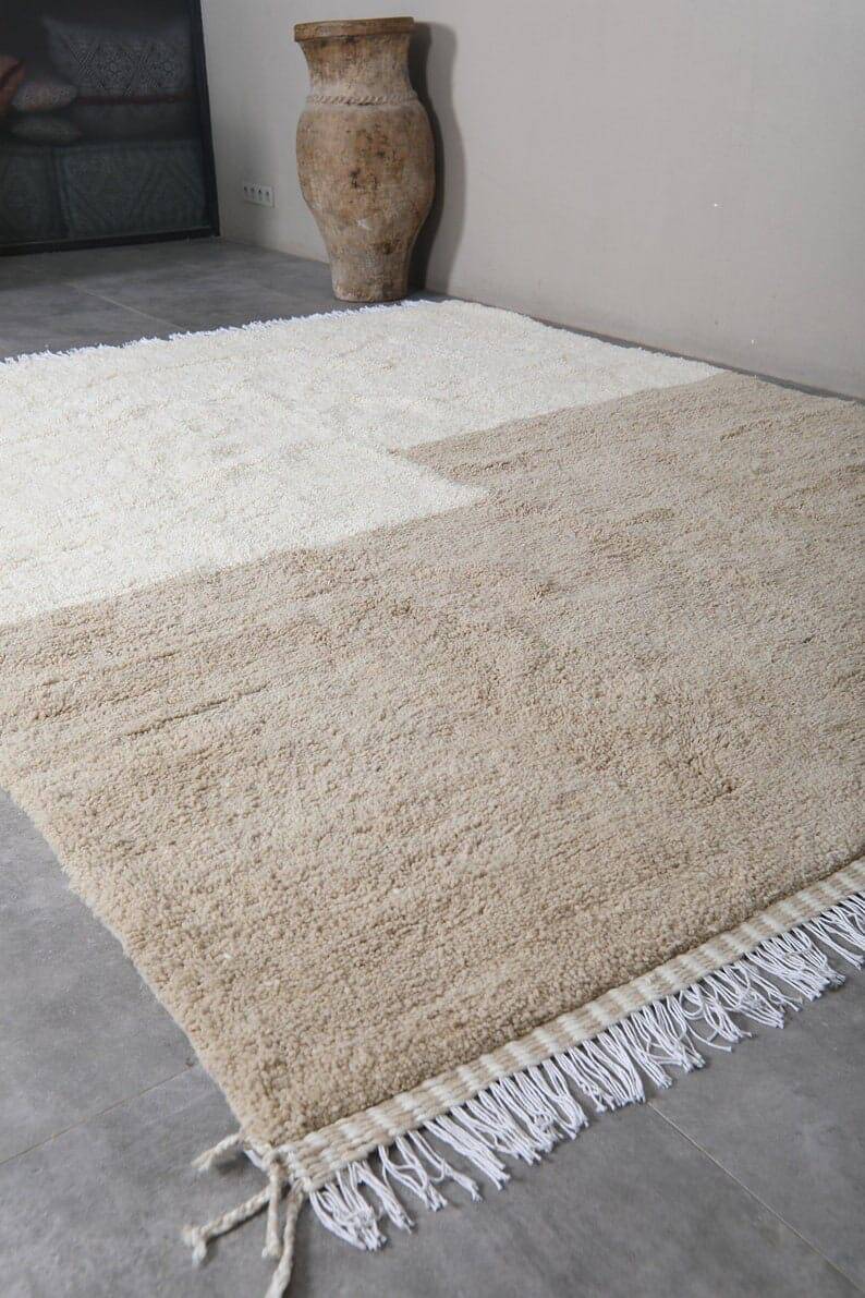 Handmade natural wool rug size 250x250 cm
