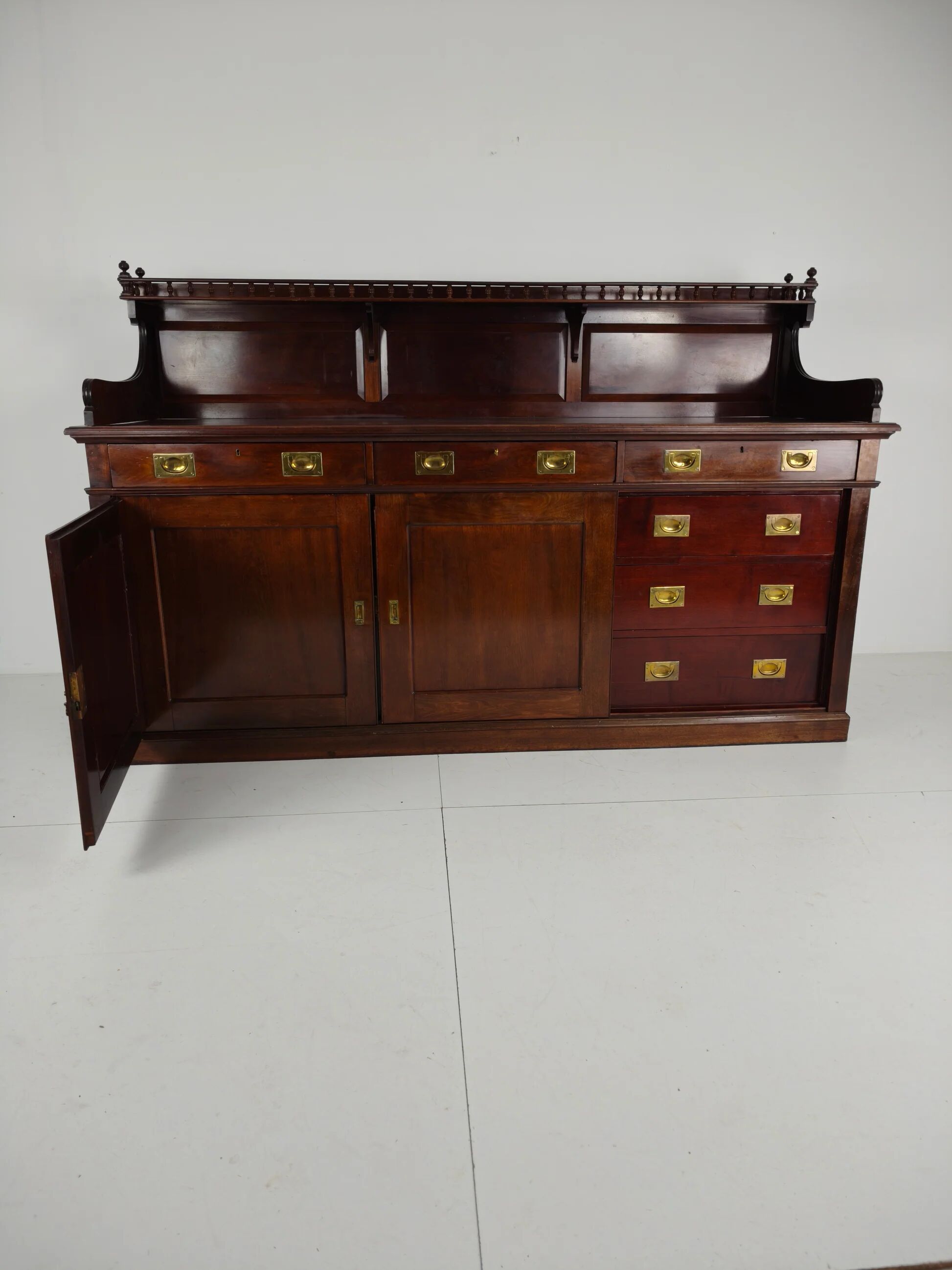 Early 20th-century English mahogany dresser / sideboard – brass campaign hardware