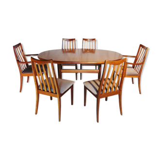 Expandable table set with 6 Scandinavian g Plan teak chairs