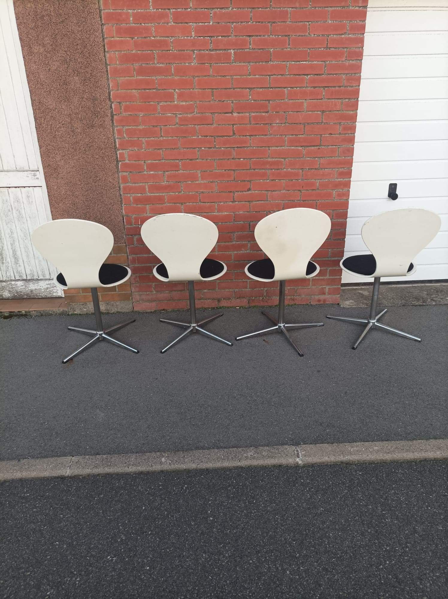 Vintage plywood swivel chairs by Elmar Flötotto - 1960