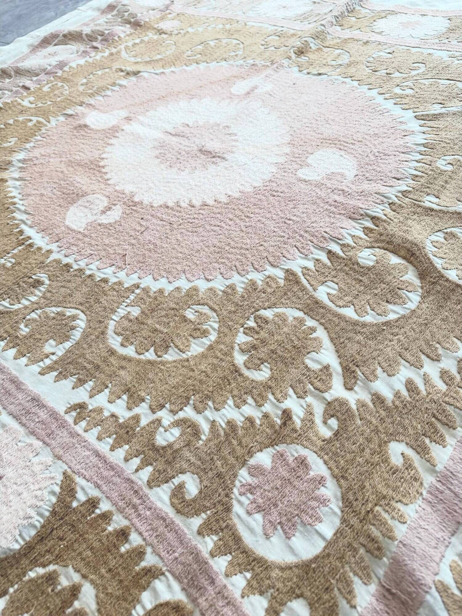 Vintage hand-embroidered tablecloth 140x158 cm
