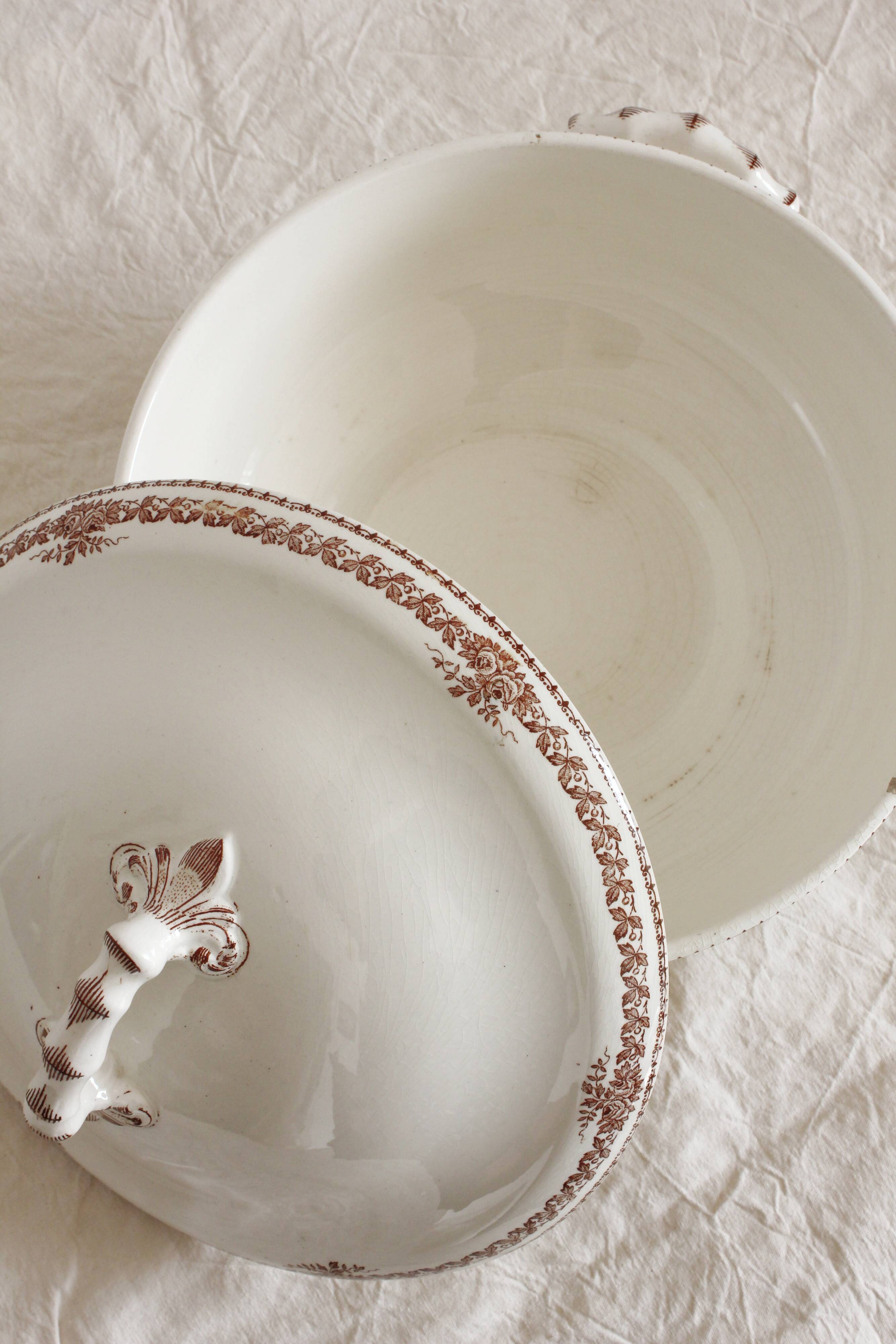 "Mireille" soup tureen from Longwy