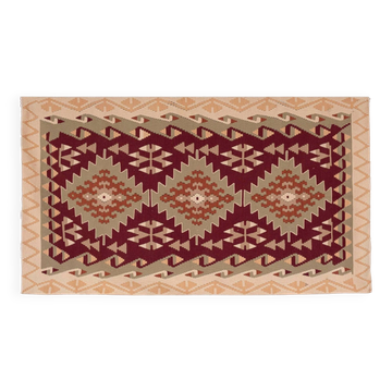 Vintage Turkish kilim, handwoven, 122x225 cm.