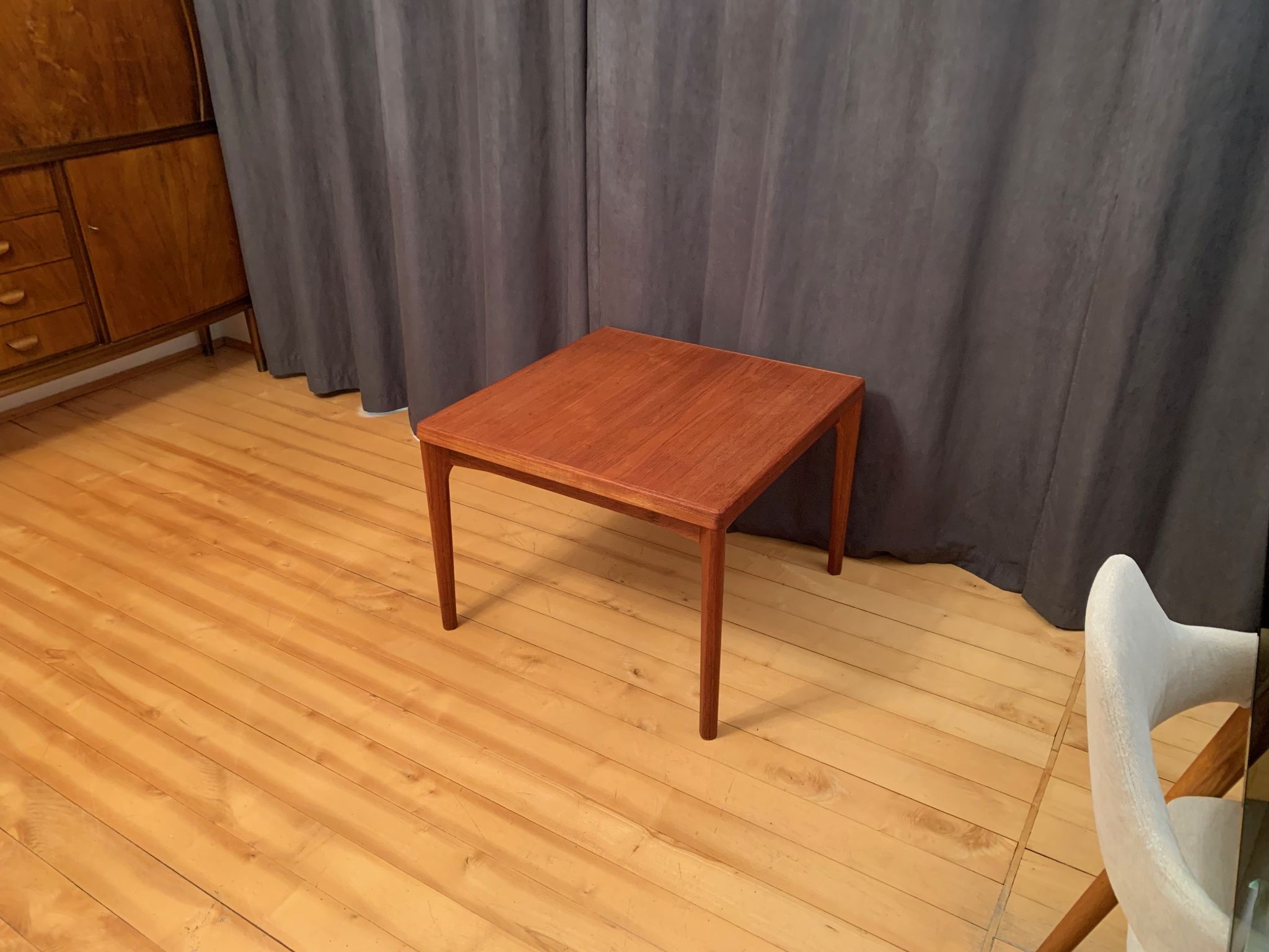 Coffee table by Henning Kjærnulf, Vejle Stole & Møbelfabrik, Denmark, 1960s.