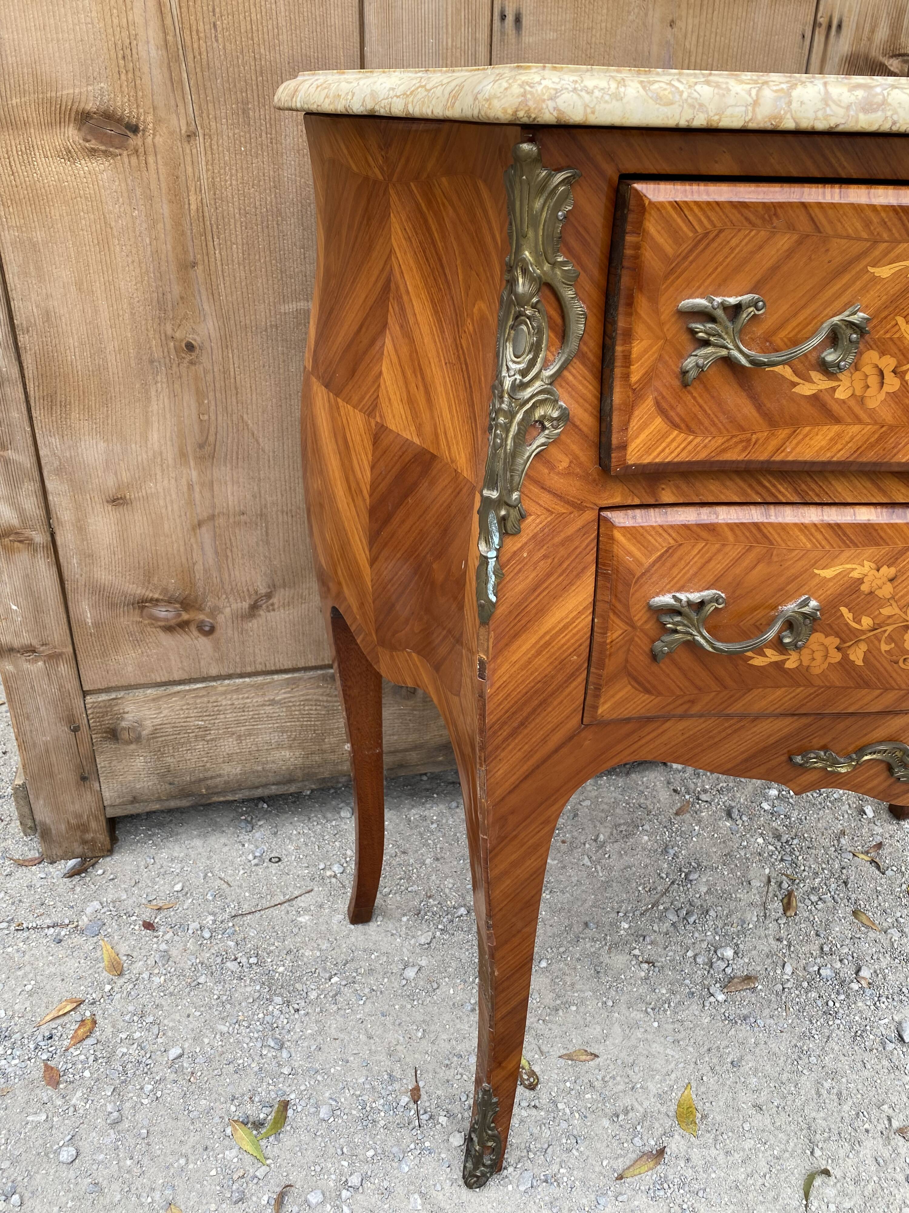 Chest of drawers Louis XV