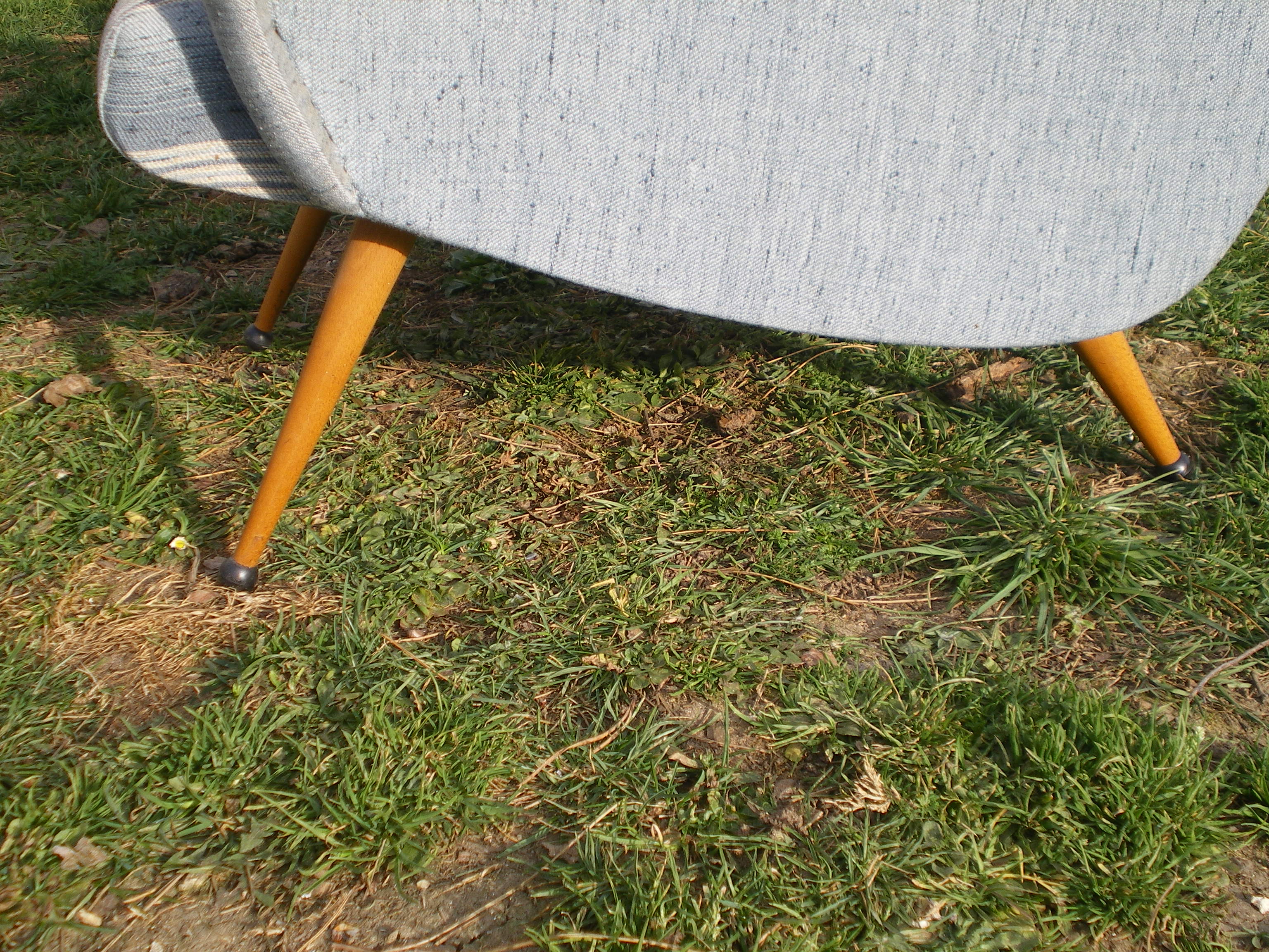 Pair of vintage armchairs, Italian design