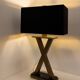 Paire de lampes de table — pied en laiton formé en X, socle marbre noi