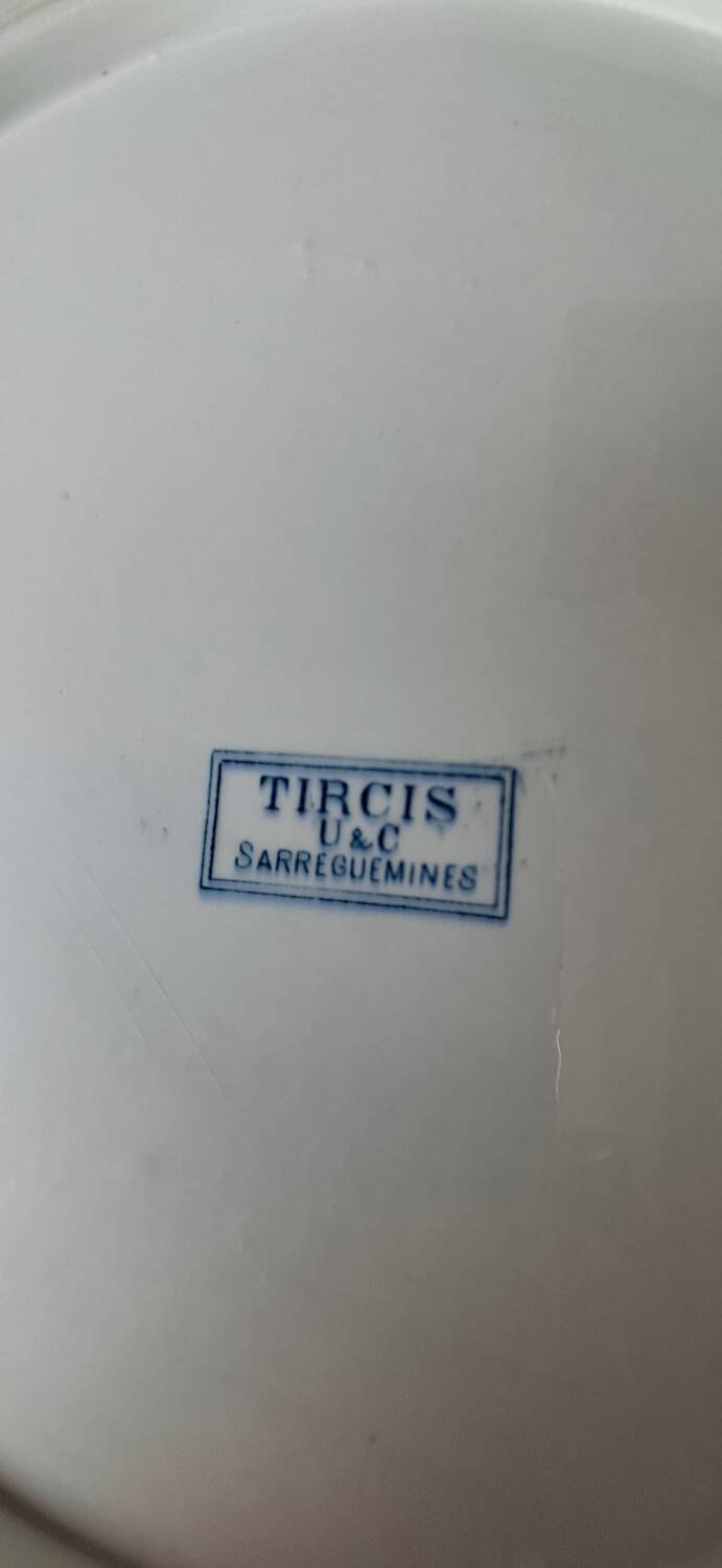 Plat rond Tircis de U&C Sarreguemines.  Début 20ème