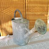 Zinc watering can with pommel