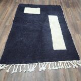 Handmade traditional Beni Ourain Berber rug 150 x 250 cm