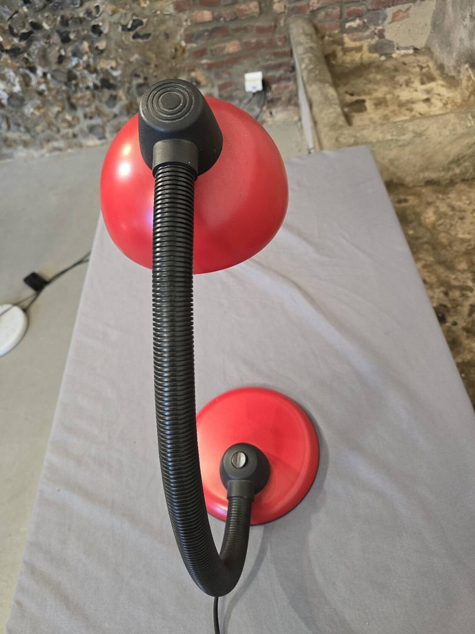 Red designer desk lamp for Hustadt, by Klaus Hempel. 1970s